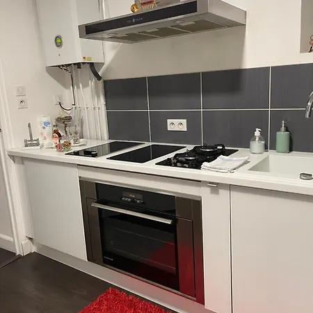 Dans Maison Du Xviᵉ Siecle, A Ferrand Petit Dejeuner Et Menage Inclus Clermont-Ferrand