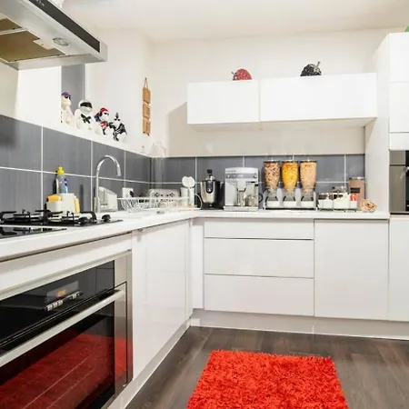 Apartment Petit-dejeuner, Menage Parking Gratuits *