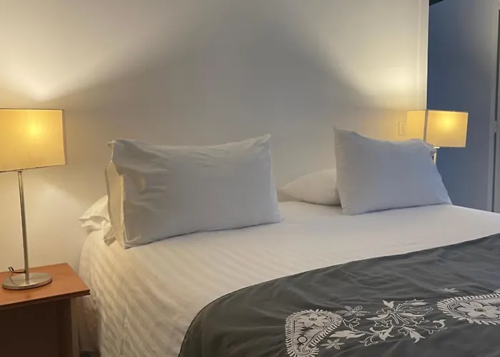 Appartement de charme dans maison du XVIᵉ siècle 2 chambres proche centre Clermont-Ferrand *